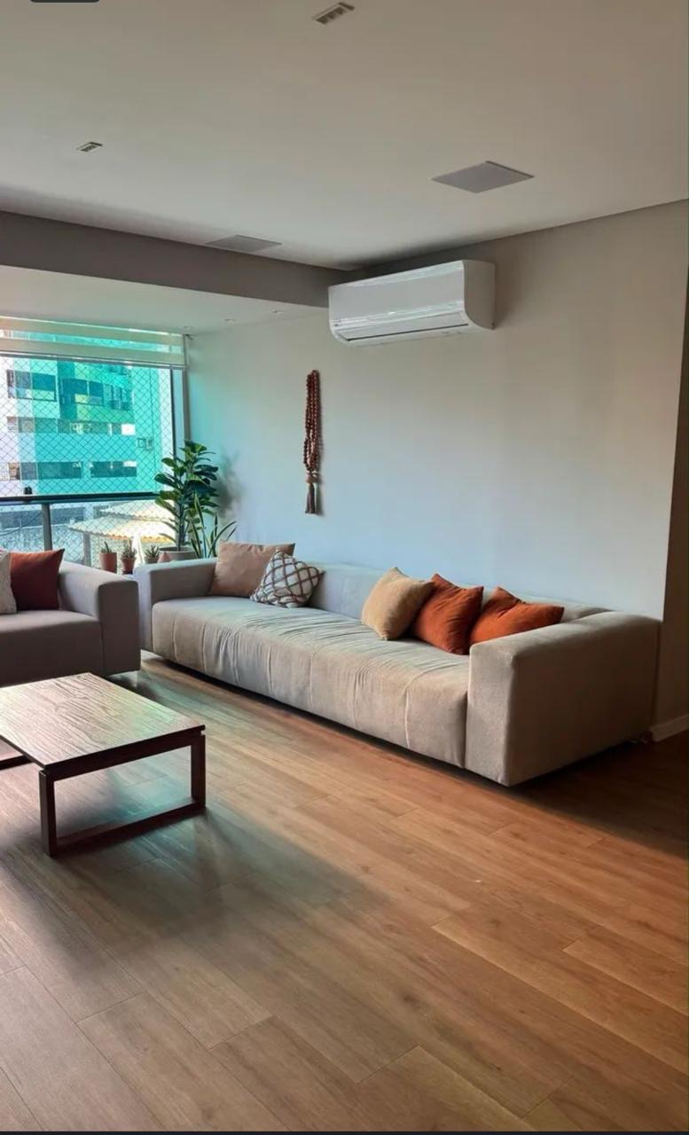 Sala ampla para dois ambientes — Apartamento pronto para morar em Boa Viagem | Luxo e Conforto