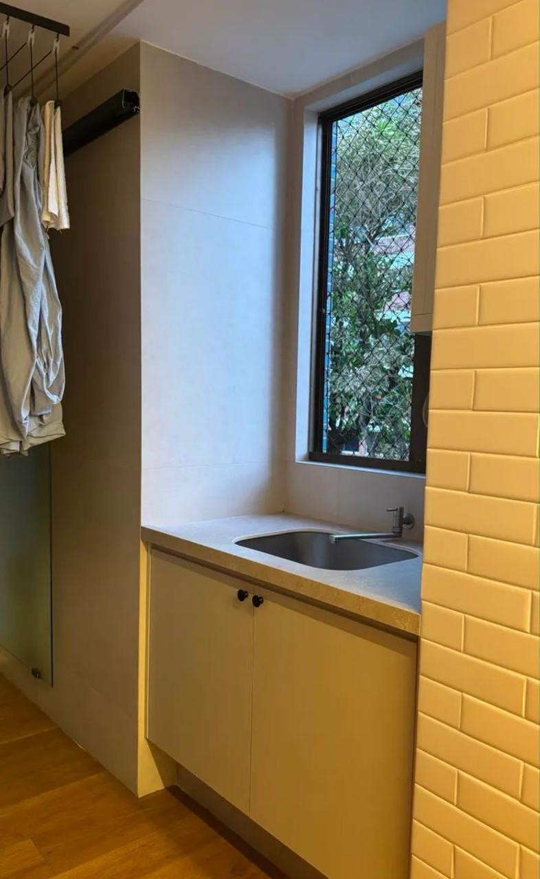 Lavanderia com WC de serviço — Apartamento pronto para morar em Boa Viagem | Luxo e Conforto